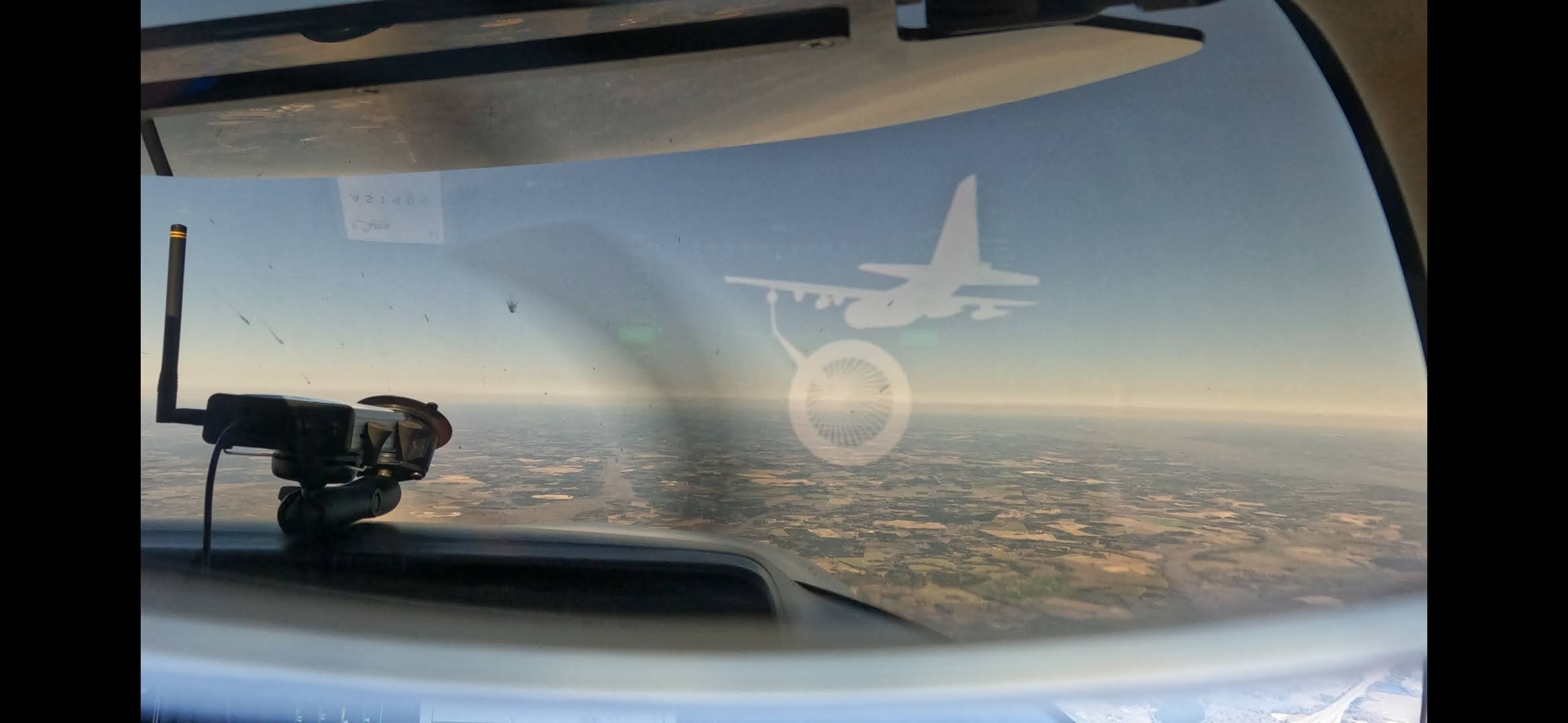Synthetic refueling target viewed through HMARD optics